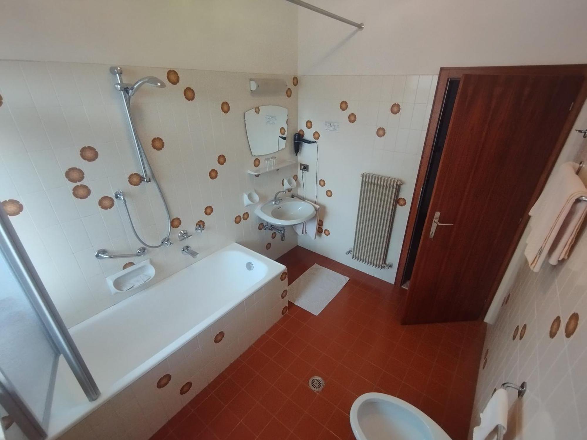 Garni Weingut Hotel 3*